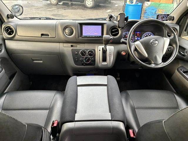 NISSAN NV350 CARAVAN 2012