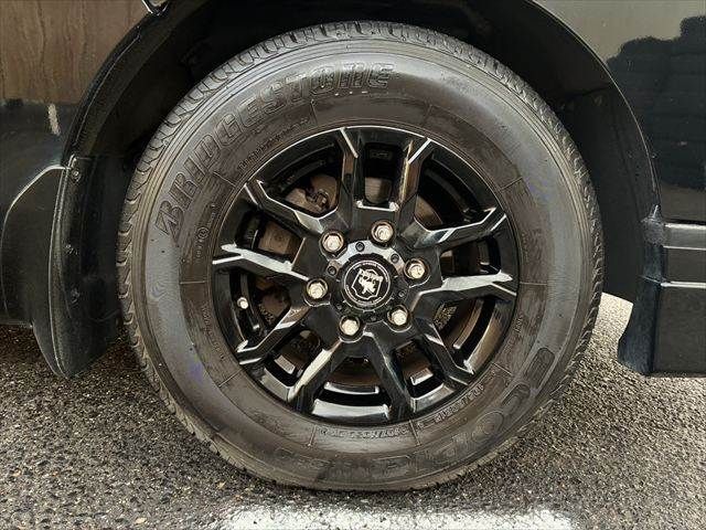 NISSAN NV350 CARAVAN 2012