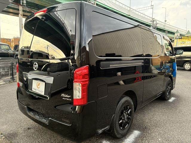 NISSAN NV350 CARAVAN 2012