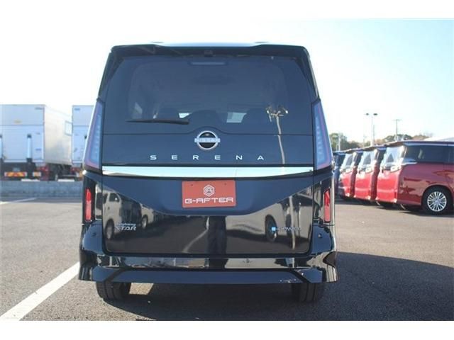 NISSAN SERENA  WG 2023