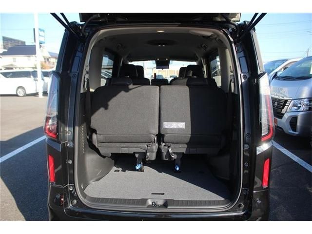 NISSAN SERENA  WG 2023