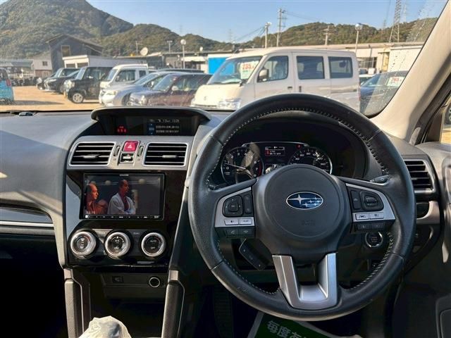 SUBARU FORESTER 2016