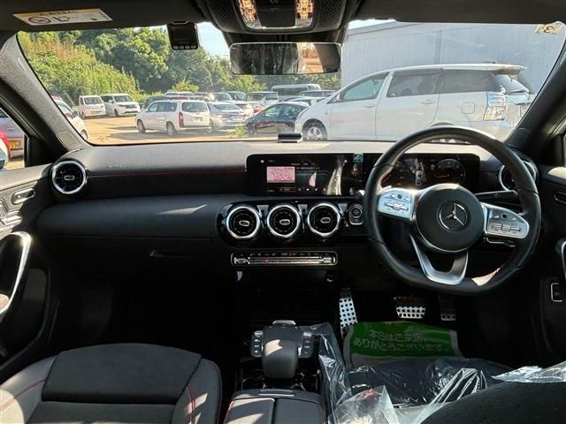 MERCEDES BENZ MERCEDES BENZ A class sedan 2021