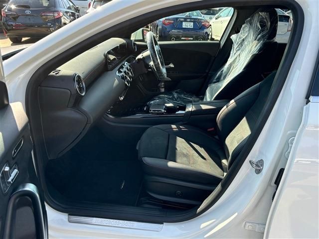 MERCEDES BENZ MERCEDES BENZ A class sedan 2021