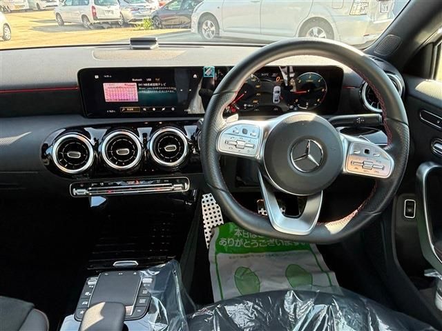 MERCEDES BENZ MERCEDES BENZ A class sedan 2021