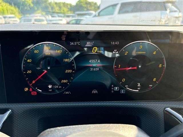 MERCEDES BENZ MERCEDES BENZ A class sedan 2021