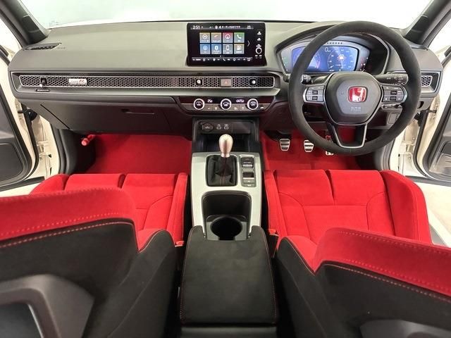 HONDA CIVIC hatchback 2025