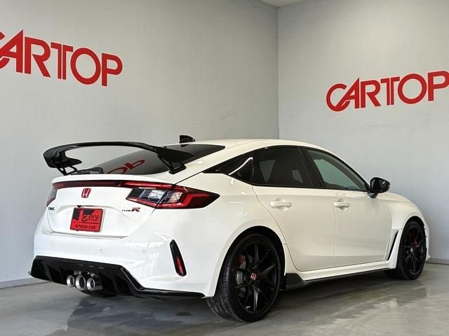 HONDA CIVIC hatchback 2025