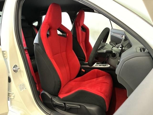 HONDA CIVIC hatchback 2025