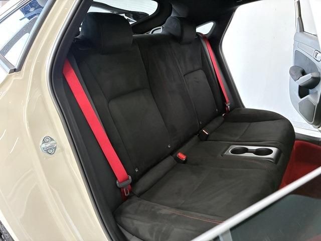 HONDA CIVIC hatchback 2025