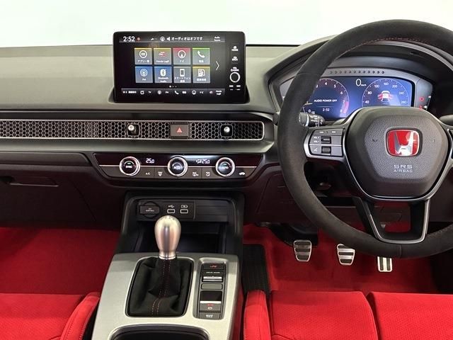 HONDA CIVIC hatchback 2025