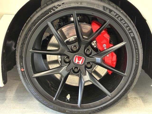 HONDA CIVIC hatchback 2025