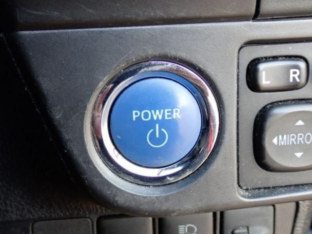 TOYOTA COROLLA FIELDER HYBRID 2020