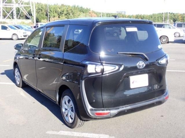 TOYOTA SIENTA 2019