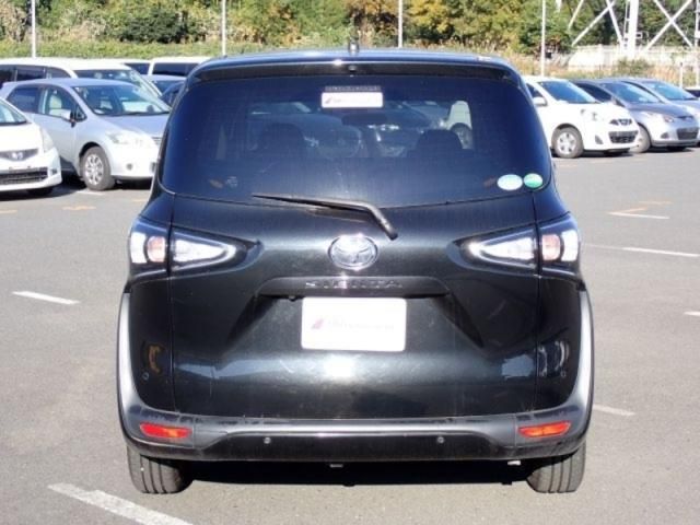 TOYOTA SIENTA 2019