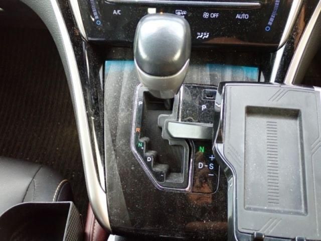 TOYOTA HARRIER HYBRID 2019