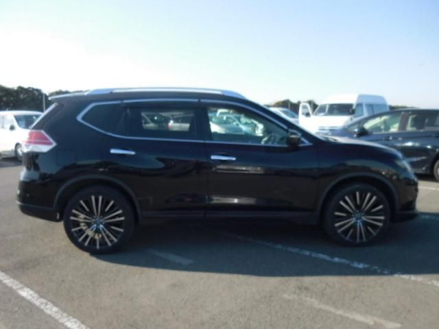 NISSAN X-TRAIL 4WD 2016