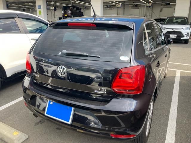 VOLKSWAGEN VOLKSWAGEN POLO 2016