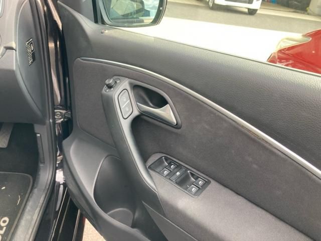 VOLKSWAGEN VOLKSWAGEN POLO 2016