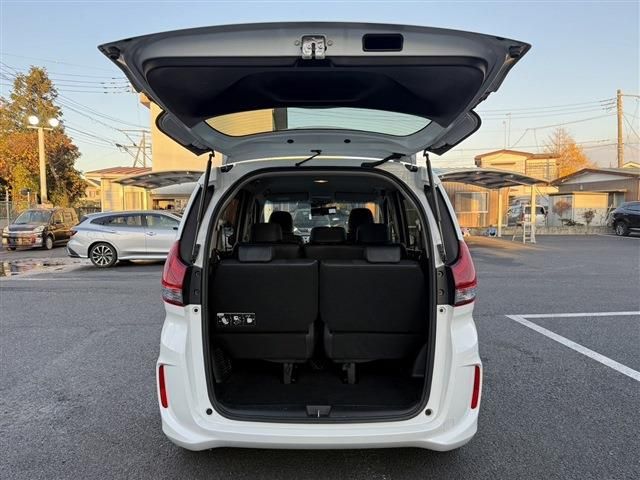 HONDA FREED HYBRID 2016