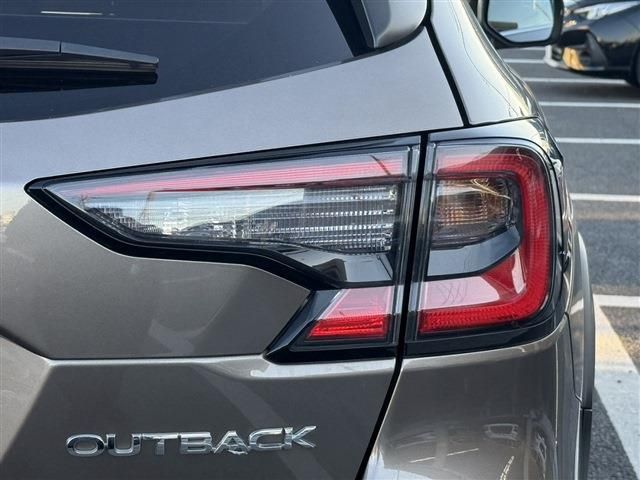 SUBARU LEGACY OUTBACK 2021