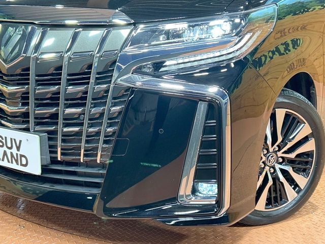 TOYOTA ALPHARD 2022