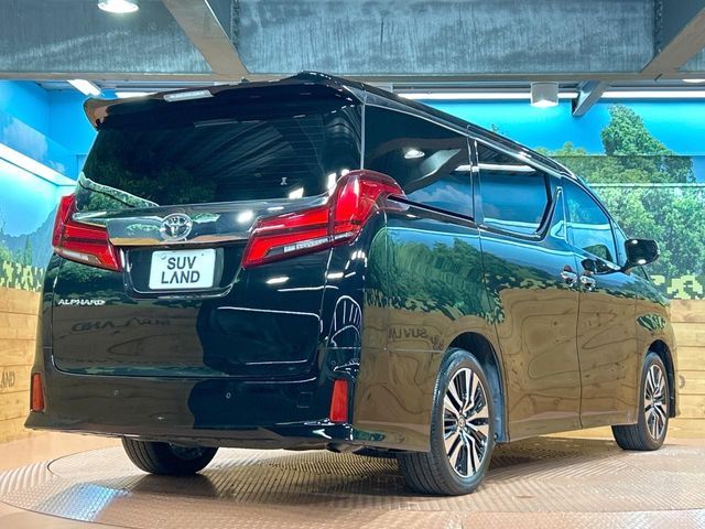 TOYOTA ALPHARD 2022