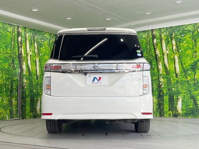 NISSAN ELGRAND 2017