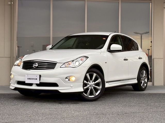 NISSAN SKYLINE CROSSOVER 2010