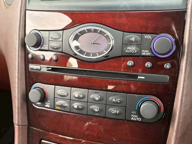 NISSAN SKYLINE CROSSOVER 2010