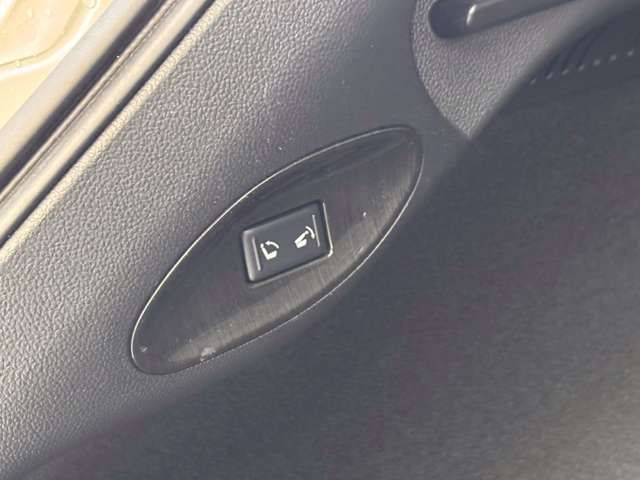 NISSAN SKYLINE CROSSOVER 2010