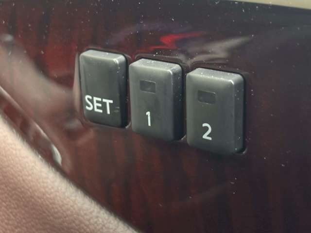 NISSAN SKYLINE CROSSOVER 2010