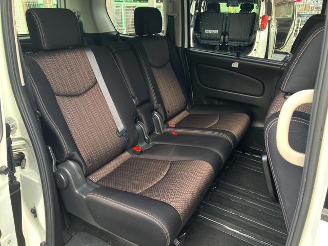 NISSAN SERENA  S-HYBRID 2015