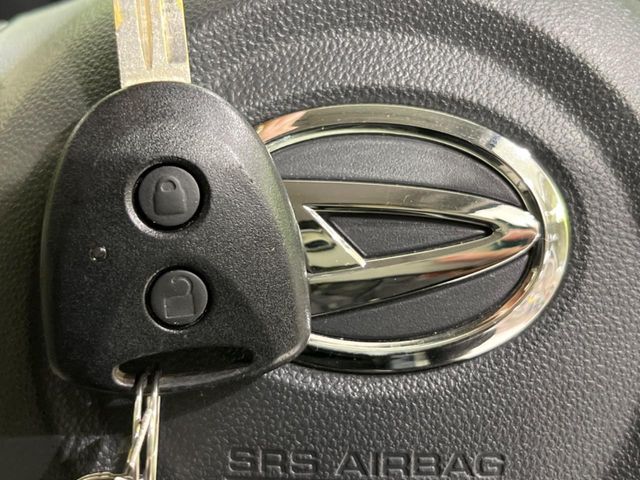 DAIHATSU MOVE 4WD 2015