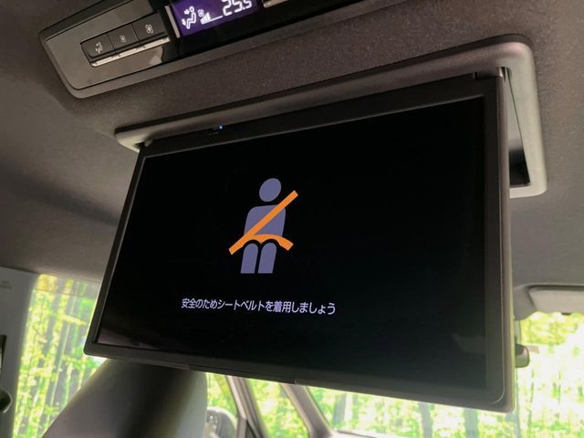 TOYOTA VOXY HYBRID 2023