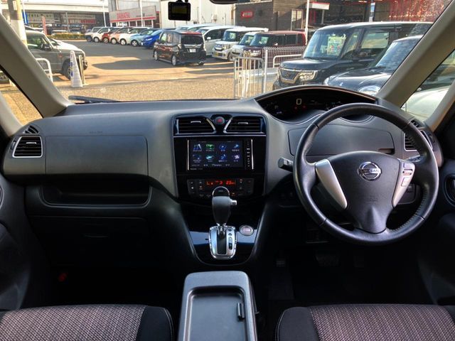 NISSAN SERENA  S-HYBRID 2014