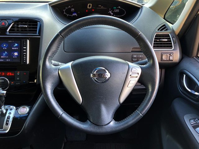 NISSAN SERENA  S-HYBRID 2014