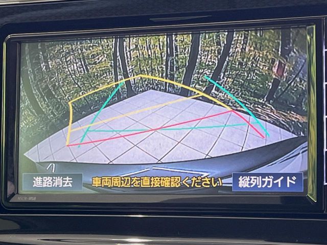 TOYOTA PRIUS Alpha 2019