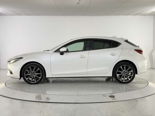 MAZDA AXELA SPORTS 2017