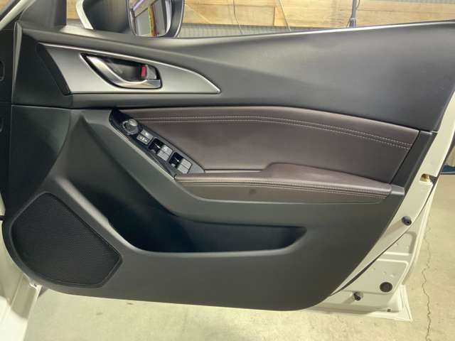 MAZDA AXELA SPORTS 2017