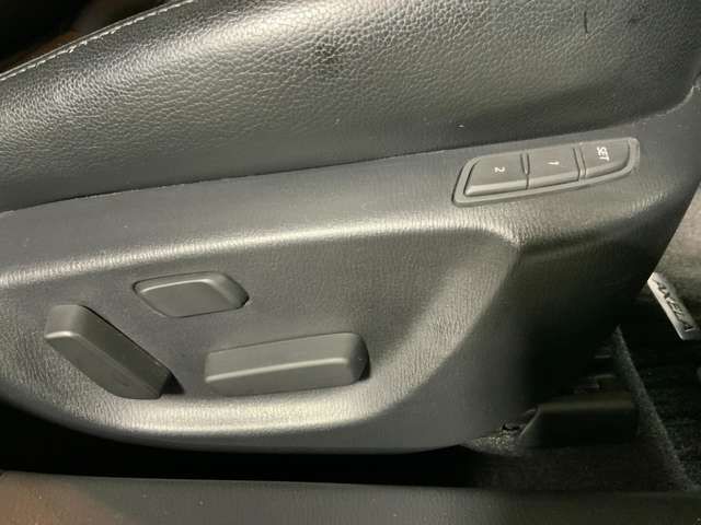 MAZDA AXELA SPORTS 2017