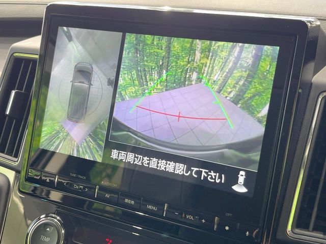 MITSUBISHI DELICA D:5 4WD 2023