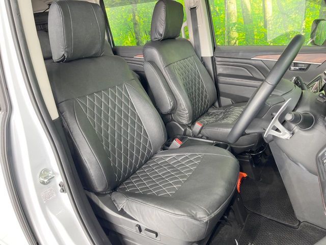 MITSUBISHI DELICA D:5 4WD 2023