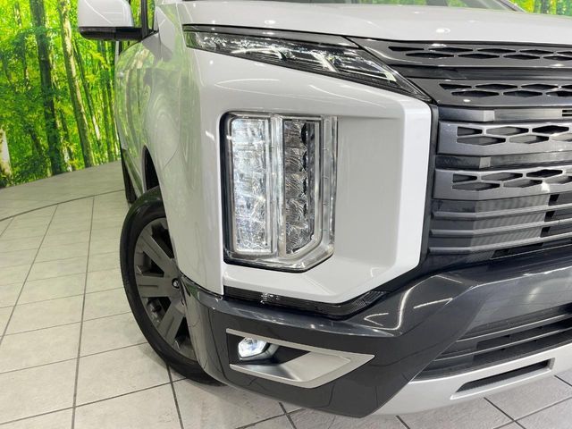 MITSUBISHI DELICA D:5 4WD 2023