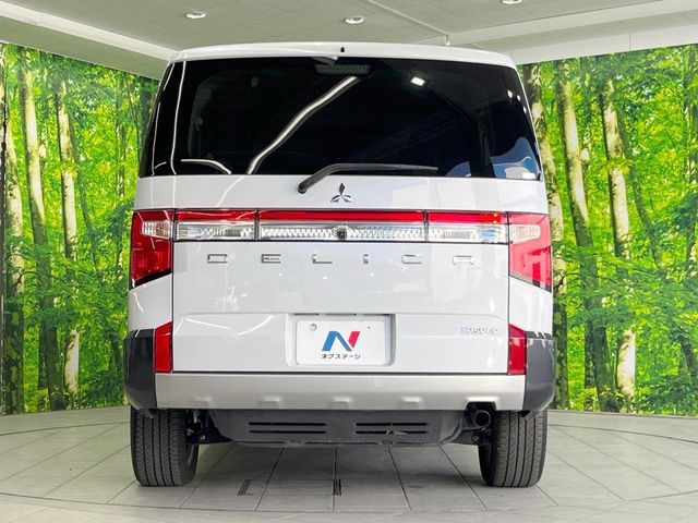 MITSUBISHI DELICA D:5 4WD 2023