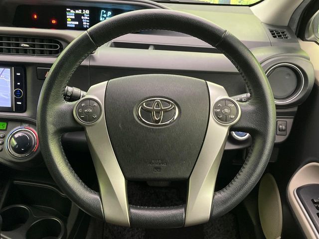 TOYOTA AQUA 2014