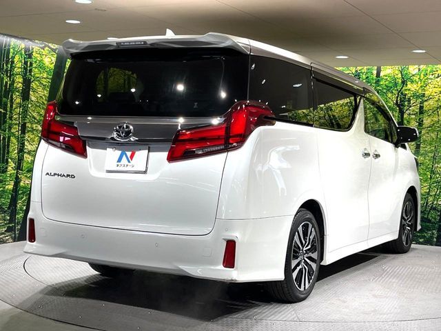 TOYOTA ALPHARD 2022