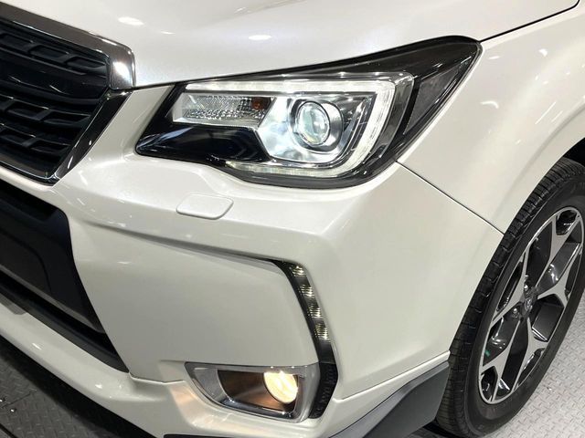 SUBARU FORESTER 2017