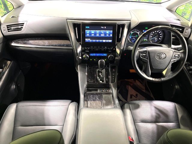 TOYOTA ALPHARD hybrid 4WD 2019