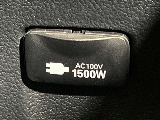 TOYOTA PRIUS 4WD 2021